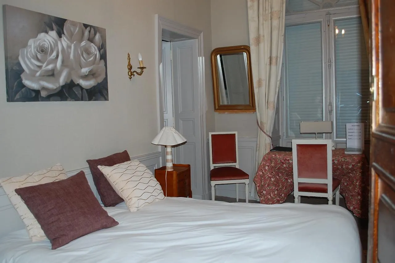 Logis Hotel L'Europe Pontivy
